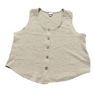Textured Sleeveless Button-Front Tank Top